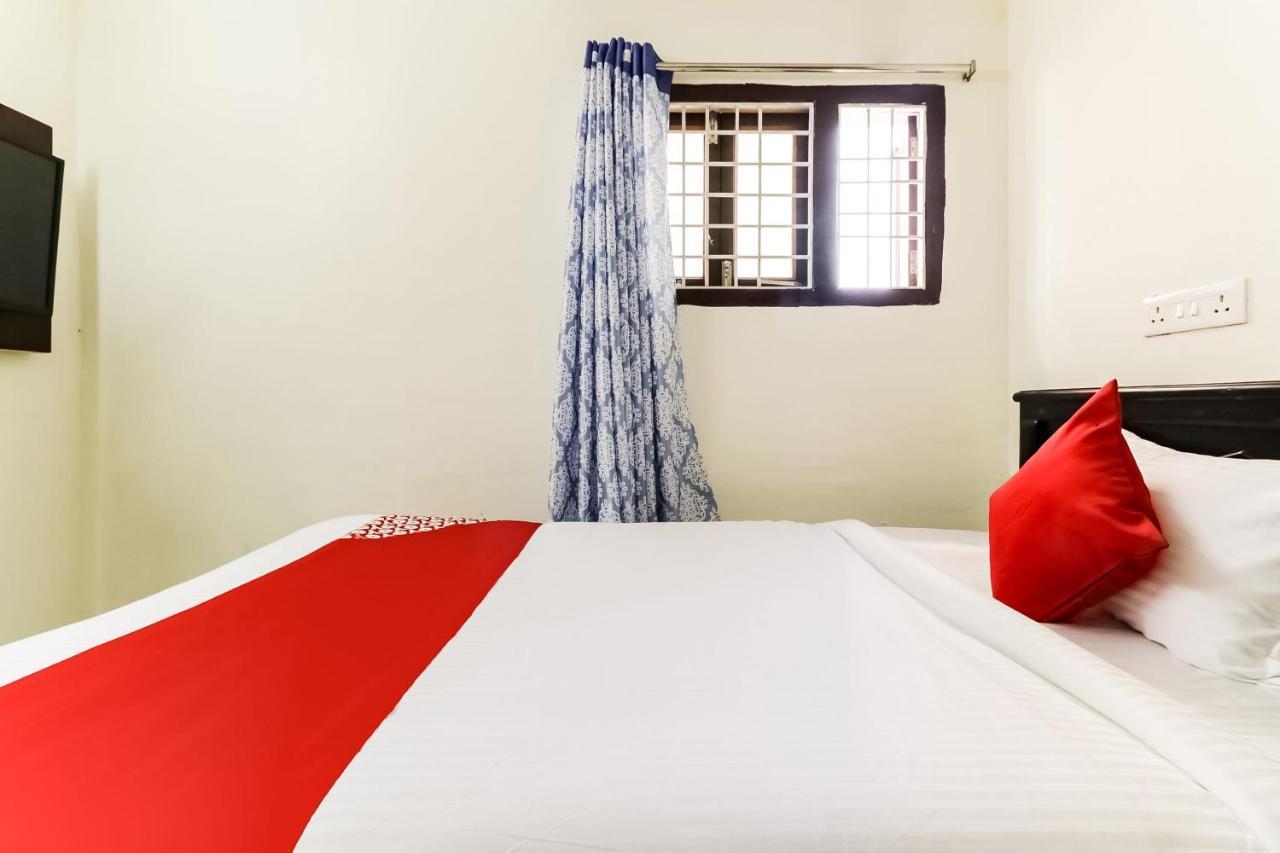Oyo Victory Grand Hotell Tadepalle Eksteriør bilde