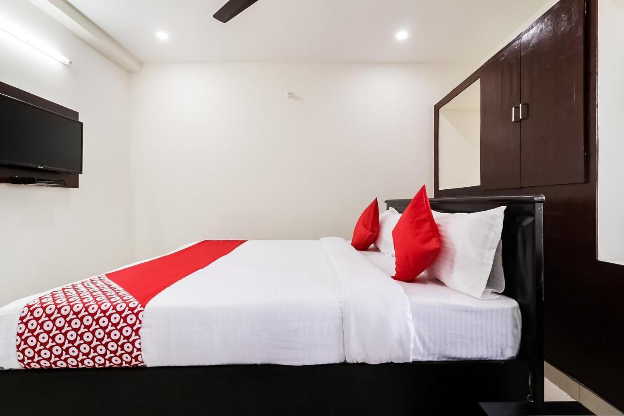 Oyo Victory Grand Hotell Tadepalle Eksteriør bilde